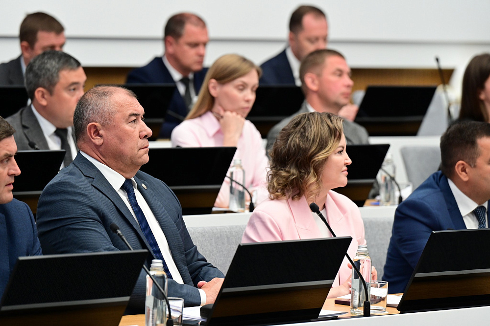 Глава Башкортостана Радий Хабиров вручил ордена генерала Шаймуратова участникам СВО из республики, фото 5